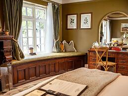 High Corner Inn