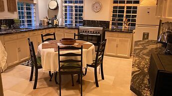 Barbados Chi Guest House