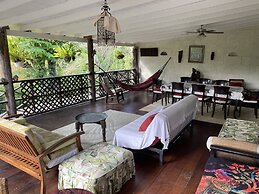 Barbados Chi Guest House