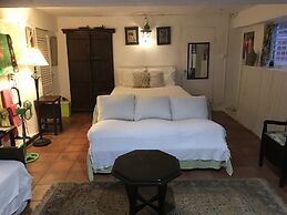 Barbados Chi Guest House