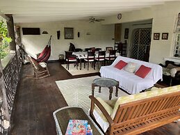 Barbados Chi Guest House