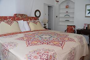 Barbados Chi Guest House