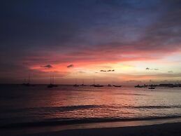 Barbados Chi Guest House