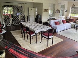 Barbados Chi Guest House