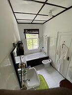 Barbados Chi Guest House