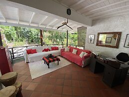 Barbados Chi Guest House