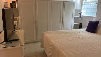 Barbados Chi Guest House