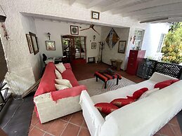 Barbados Chi Guest House