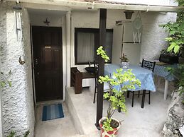 Barbados Chi Guest House