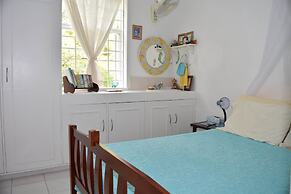 Barbados Chi Guest House
