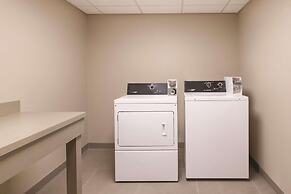 Country Inn & Suites by Radisson Macon West