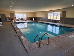 Country Inn & Suites by Radisson Macon West