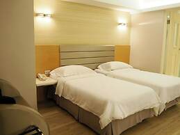 The Riverside Hotel Esthetics