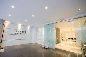 The Riverside Hotel Esthetics