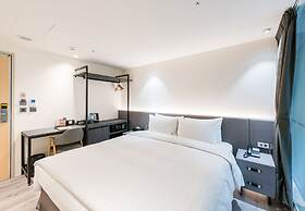 RF Hotel - Zhongxiao