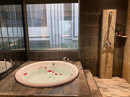 All Fun Business Hotel