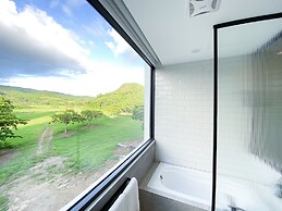 Kenting SunHow Inn