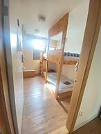 High Street Guest House Hongdae - Hostel