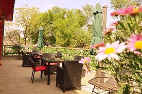 161 Lama Temple Courtyard Hotel