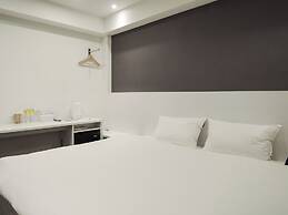 CHECK inn Express Taipei YongKang