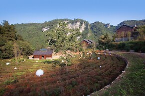 Harmona Resort & Spa Zhangjiajie