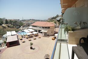 Golden Lili Resort & Spa