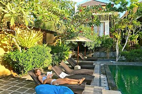 Aqua Octaviana Bali Villa