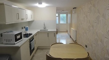 Beaconsfield Apartments