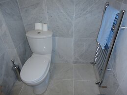 Beaconsfield Apartments