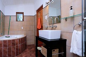 Orange Ville Guesthouse