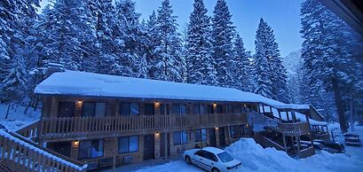 Eagle Cap Chalets