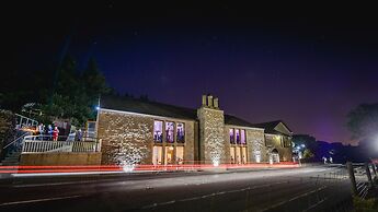 The Saddleworth Hotel
