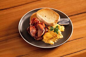 Mawson Lakes Hotel & Function Centre