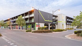 Mawson Lakes Hotel & Function Centre