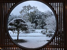 West Lake State Guest House