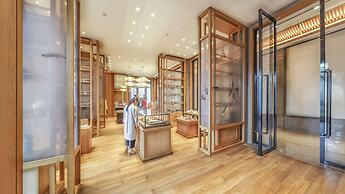 West Lake State Guest House