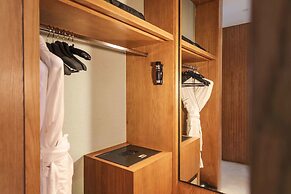 West Lake State Guest House