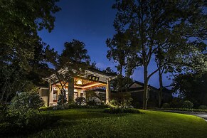 West Lake State Guest House