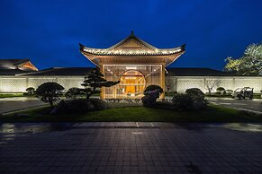 West Lake State Guest House