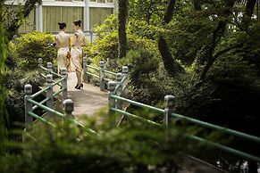 West Lake State Guest House