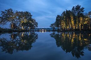 West Lake State Guest House