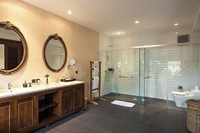 Plataran Komodo Resort & Spa