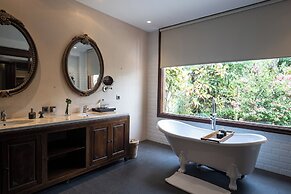 Plataran Komodo Resort & Spa