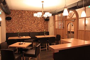 Troll's Brauhaus Hotel