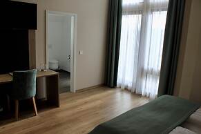 Troll's Brauhaus Hotel