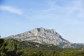 Les Lodges Sainte-Victoire Hotel & Spa