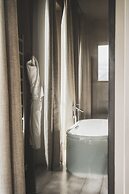 Les Lodges Sainte-Victoire Hotel & Spa