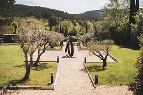 Les Lodges Sainte-Victoire Hotel & Spa
