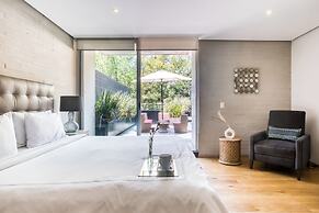 AR 218 Hotel by ULIV