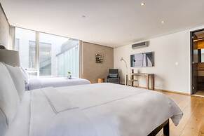 AR 218 Hotel by ULIV